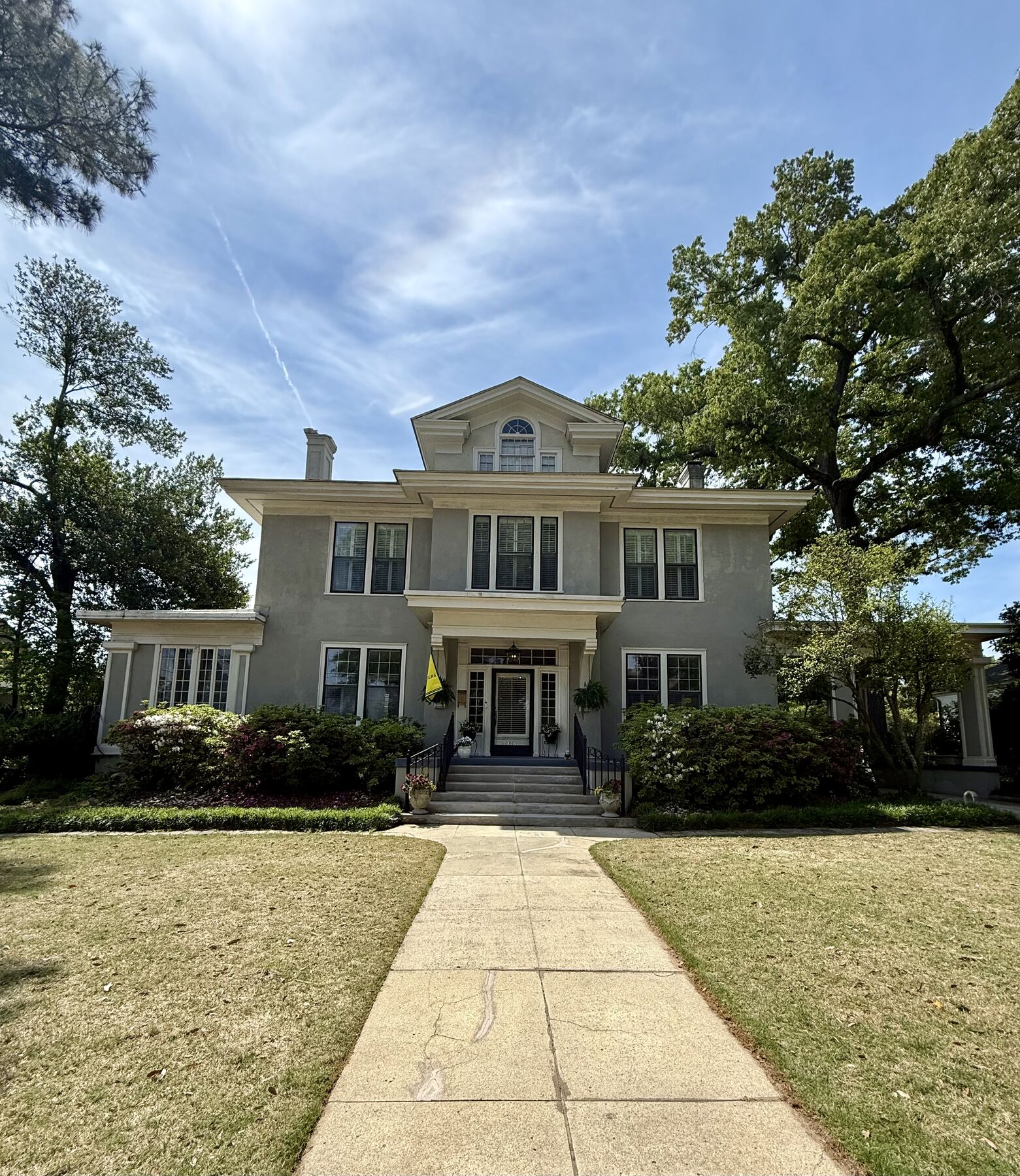 Front exterior of 2428 Williams Street